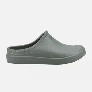 New! Hunter UNISEX Clog in Lichen Green size Men's 12, Women's 14